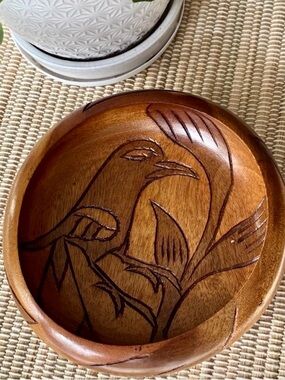 Vintage Hand Carved Tropical Bird Wooden Folk Art Bowl 6in Trinket Bowl Decor